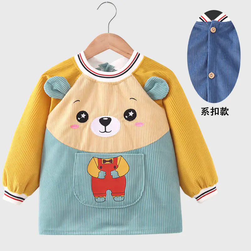 Su Geçirmez Uzun Kollu Erkek Bebek Mama Önlüğü – Şık Tasarım