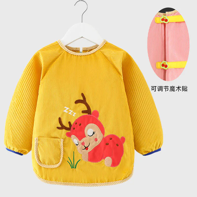 Su Geçirmez Uzun Kollu Erkek Bebek Mama Önlüğü – Şık Tasarım