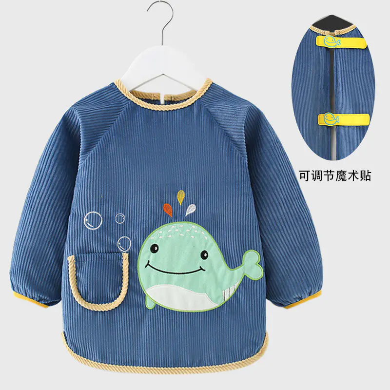 Su Geçirmez Uzun Kollu Erkek Bebek Mama Önlüğü – Şık Tasarım